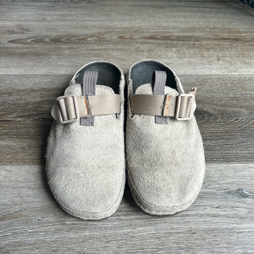 Chaco paonia clogs Beige Suede Slip-On Shoes with Straps